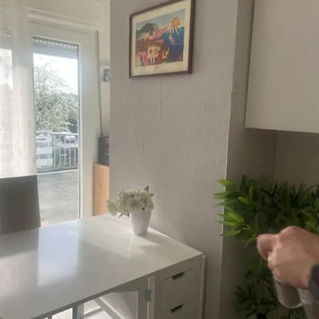 Apartment Sonniges In Naehe Zentrum *